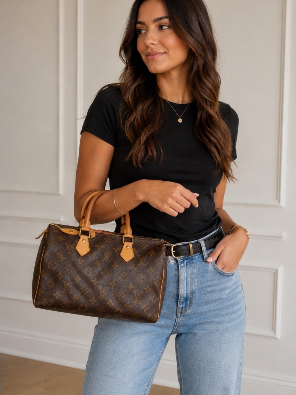 Vuitton Louis Vuitton Speedy 30 Iconic 
Monogram Purse